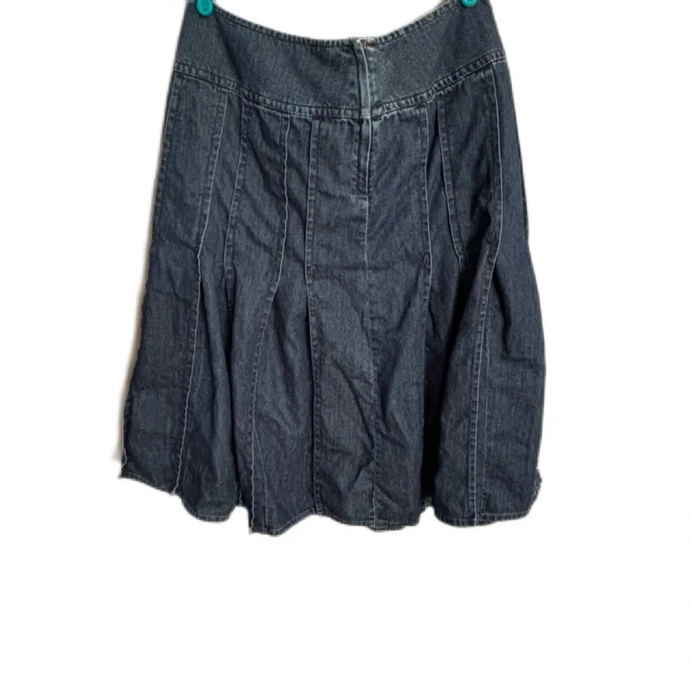 SOLD Liz Claiborne Vintage Denim Fit and Flare Skirt Size 10 - Picture 4 of 5
